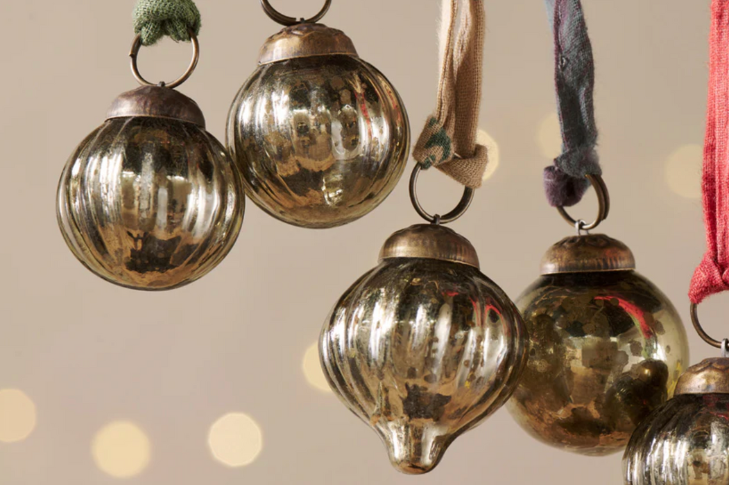 Dew Drop Bauble - Antique Gold