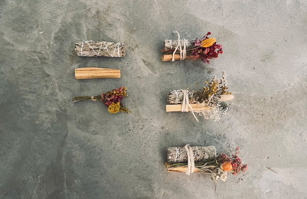 Sahumerio Palo Santo, Sage & Flower Bundle