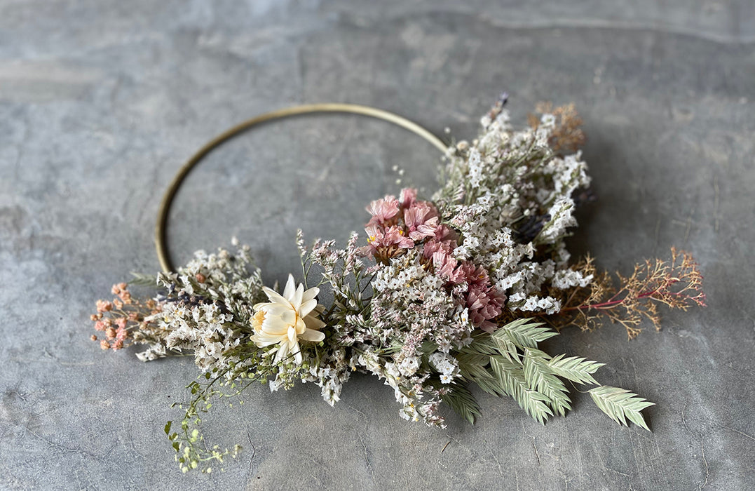 Delices - Dried Flower Wreath